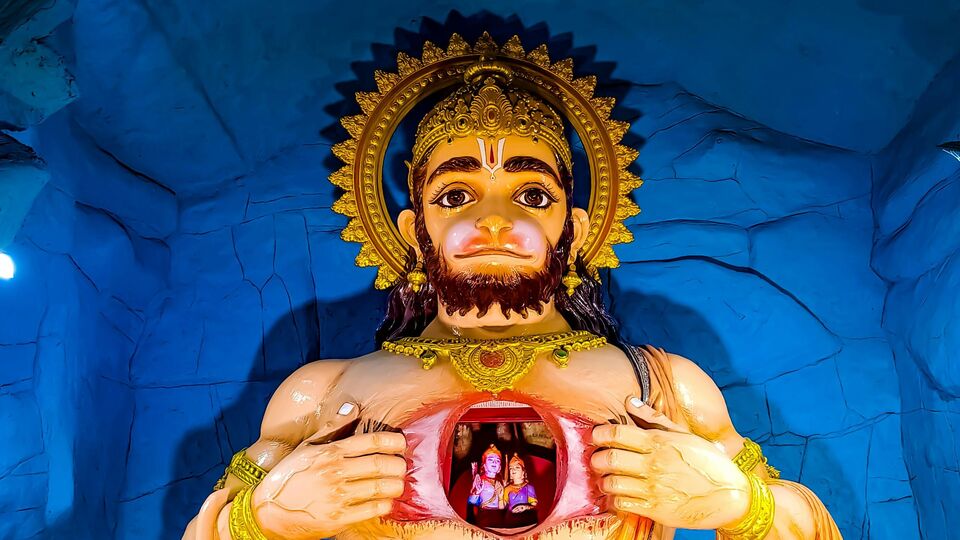 Hanuman jayanti 2024: శని దోషం నుంచి విముక్తి కలిగేందుకు హనుమాన్ జయంతి రోజు ఇలా చేయండి