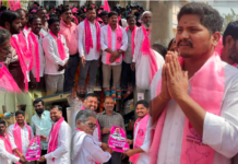 మున్సిపల్ పీఠంపై గులాబీ జెండా..!