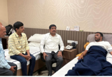 వికాస్ను పరామర్శించిన ఎమ్మెల్యే…!